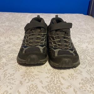 Boys Merrill sneakers 1.5 W